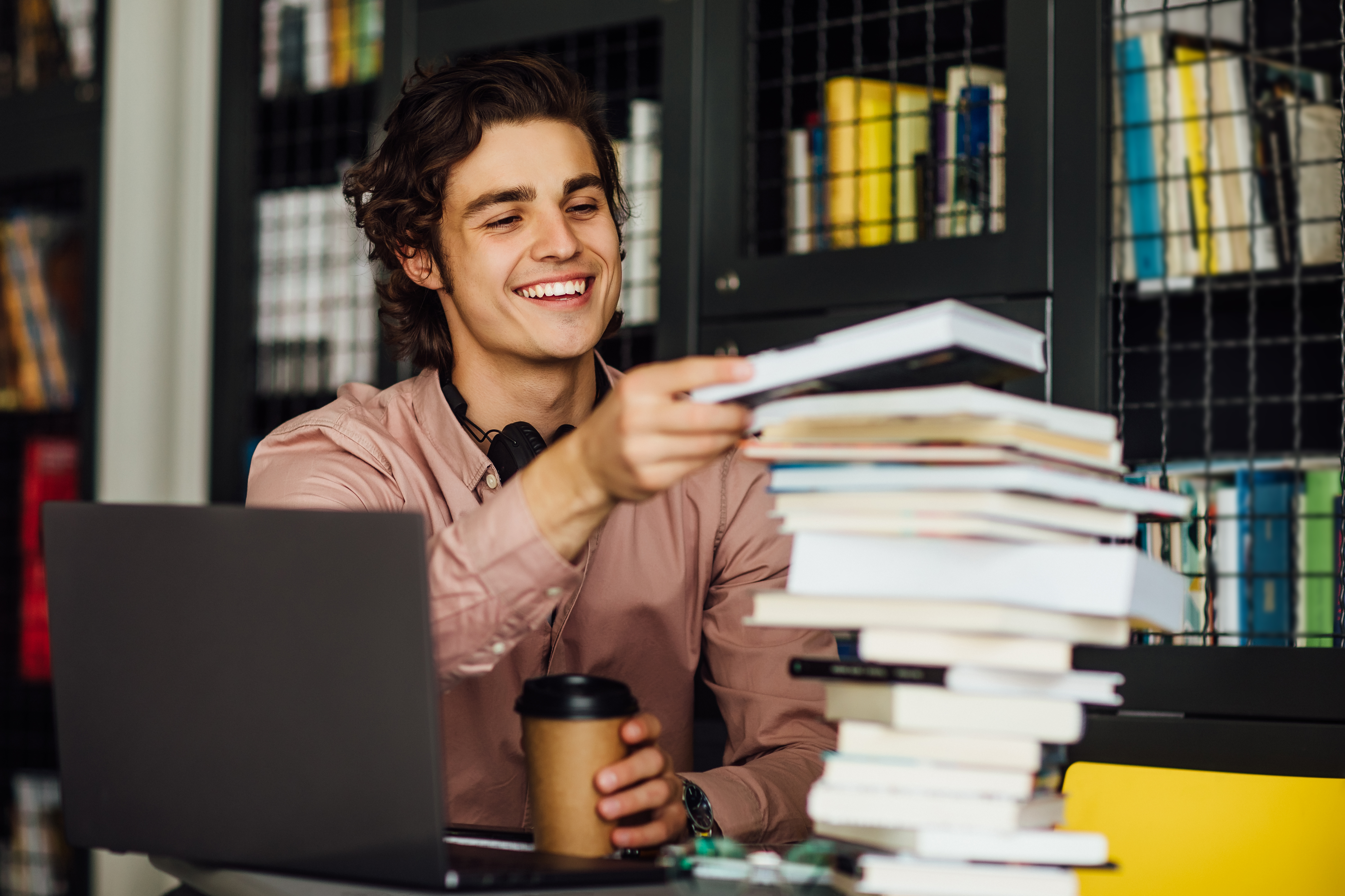 Platform for remote work and freelance opportunities
